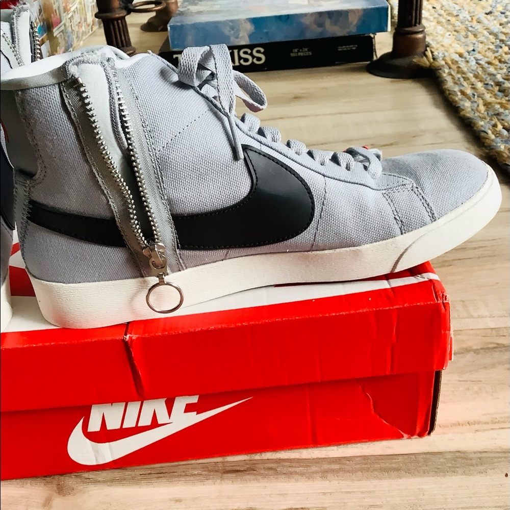 NIKE Blazer mid rebel shoe size 8.5
